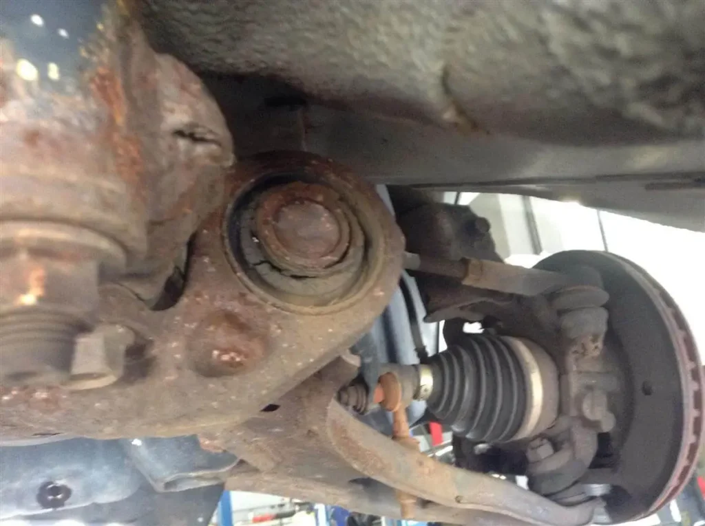 فرسودگی قطعات جلوبندی